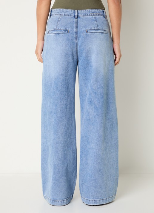 Sofie Schnoor Bilbaosw low waist wide leg jeans met medium wassing - achterkant 2 indigo