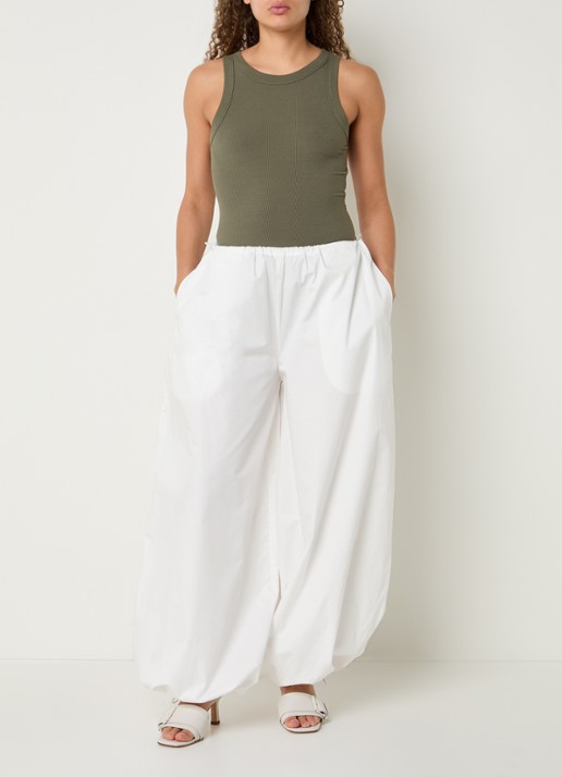 Sofie Schnoor Imirasw low waist balloon fit broek met steekzakken - voorkant 3 wit