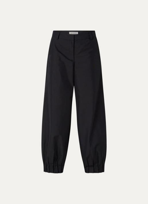 Sofie Schnoor Louanasw high waist balloon fit pantalon met plooidetail - voorkant zwart