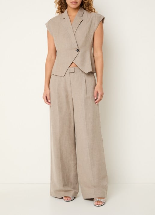 Sofie Schnoor Majsesw getailleerde blazer met vlindermouw - voorkant 2 donkerbeige