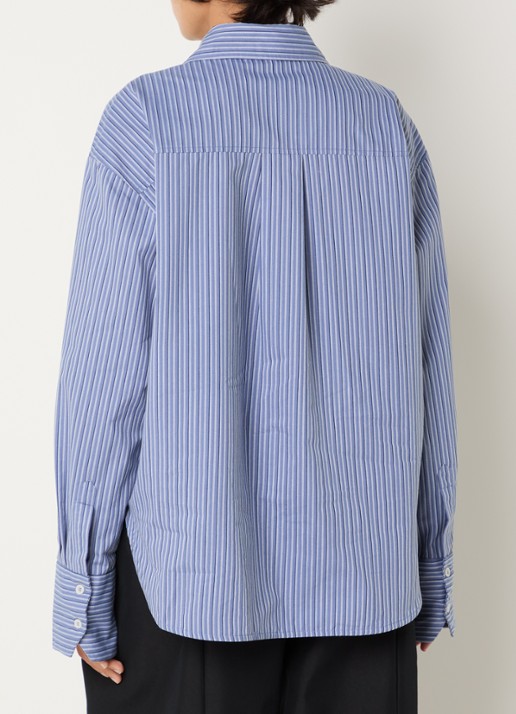 Sofie Schnoor Mashasw blouse met streepprint - achterkant 3 staalblauw