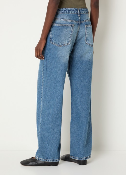 Sofie Schnoor Rios mid waist straight leg jeans met steekzakken - achterkant 3 indigo
