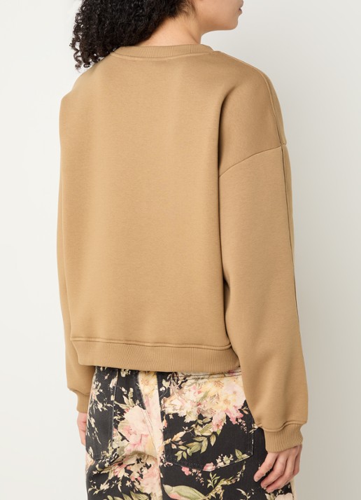 Sofie Schnoor Sweater met borduring - achterkant 4 camel