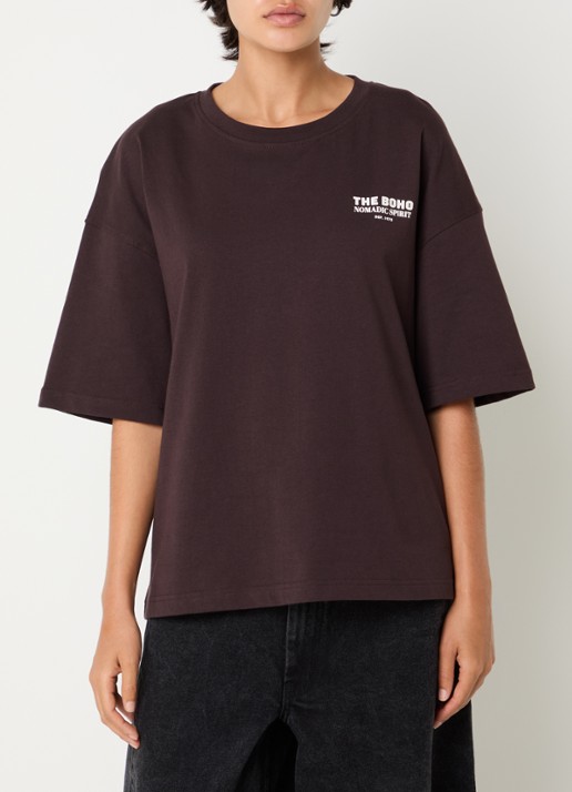 Sofie Schnoor Verasw T-shirt met front- en backprint - achterkant 4 donkerbruin