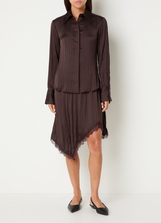 Sofie Schnoor Wildasw blouse met structuur - voorkant 2 donkerbruin