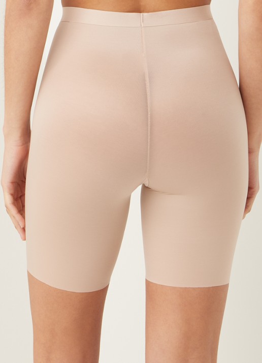 SPANX Thinstincts Mid-Thigh corrigerende short - achterkant 2 beige