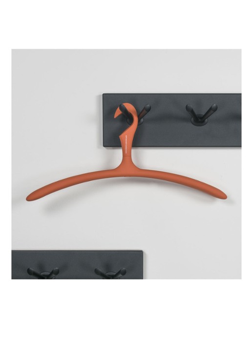 Spinder Arx kledinghanger set van 5 - detail oranjerood