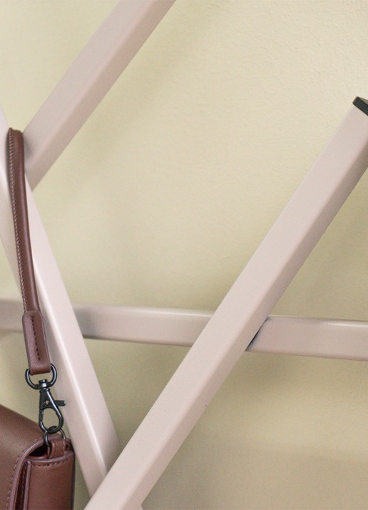 Spinder Matches XS wandkapstok - detail 3 taupe