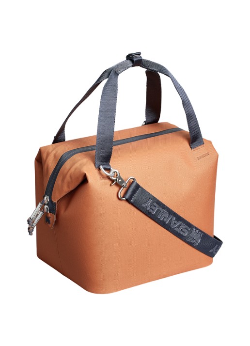Stanley De All-Day Julienne Mini koeltas 7 liter - achterkant 5 oranjebruin