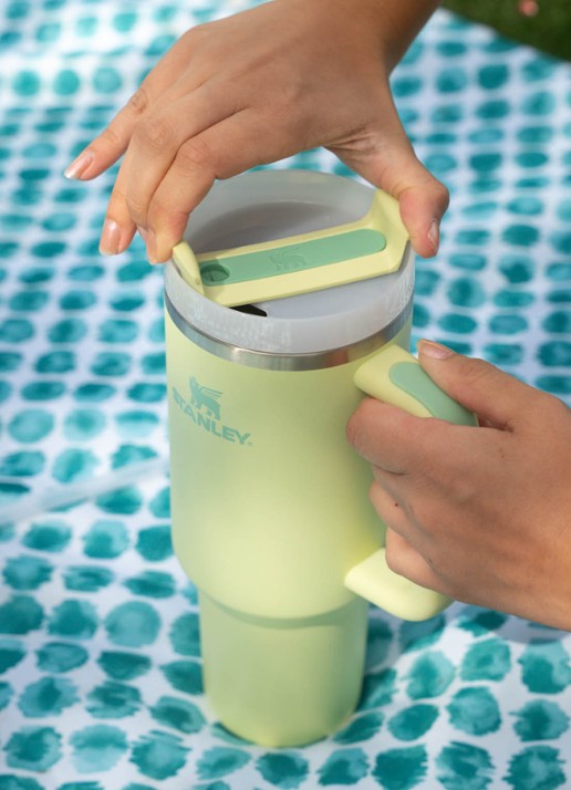 Stanley Quencher - H2.0 Flowstate™ thermosfles 1,18 liter - detail 3 citron - groen