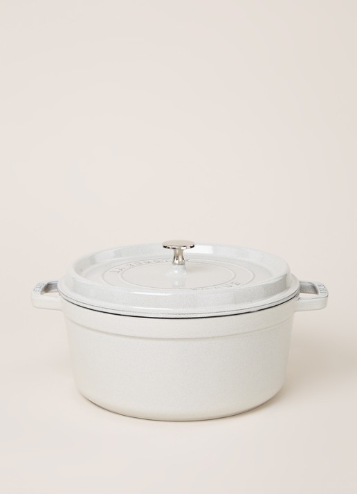 Staub Cocotte Ronde braadpan Ø26 cm - voorkant 3 lichtgrijs