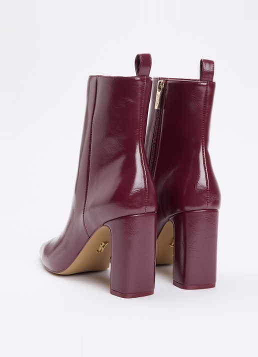 Steve Madden Adelisa enkellaarsje met lakfinish - achterkant aubergine