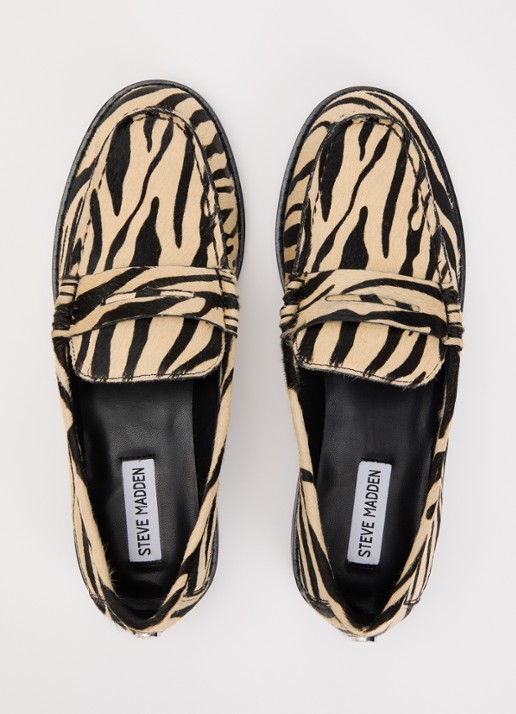 Steve Madden Adison-A loafer van leer met zebraprint - detail 2 creme