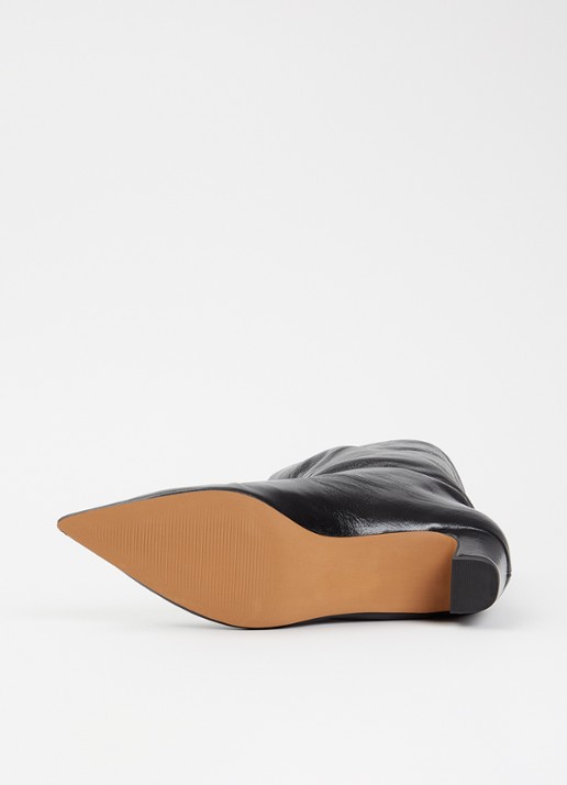 Steve Madden Lytton enkellaarsje van leer met lakfinish - detail 4 zwart