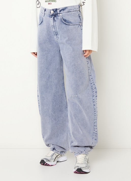 Stieglitz Benito mid waist balloon jeans met gekleurde wassing en backprint