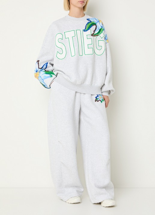 Stieglitz Eliza oversized sweater met logo - voorkant 3 grijs