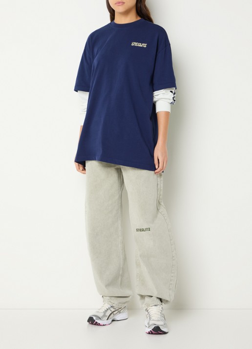 Stieglitz Fiore long sleeve met logo- en backprint - voorkant 2 donkerblauw