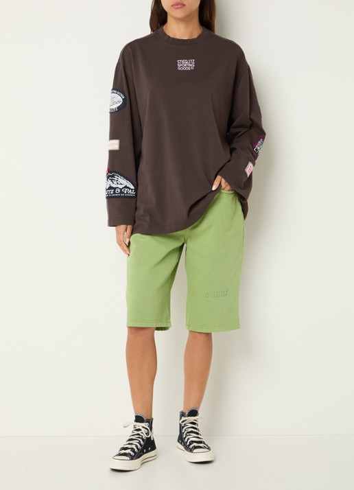 Stieglitz Juliana oversized longsleeve met logo- en backprint - voorkant 2 donkerbruin