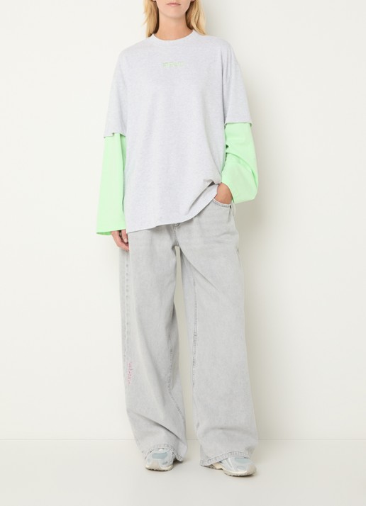Stieglitz Stan longsleeve met logo - voorkant 2 neongroen