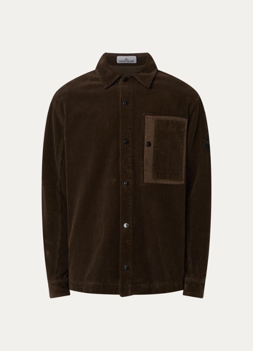 Stone Island 1200016 Regular fit overshirt van corduroy met borstzak - voorkant bruin