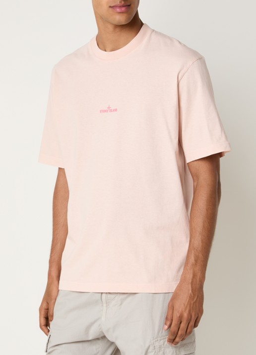 Stone Island 2100001 T-shirt met logo- en backprint - achterkant 3 lichtroze