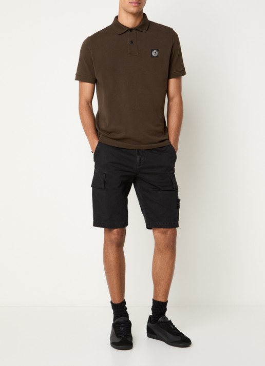 Stone Island 2200008 Slim fit polo van piqué katoen met logo - voorkant 4 bronsgroen