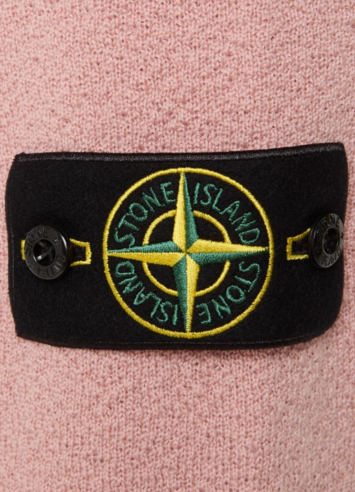 Stone Island 5100011 Grofgebreide trui van scheerwol met logo - detail 5 roze