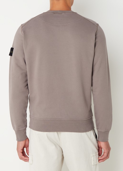 Stone Island 63051 sweater met logo - achterkant lichtbruin