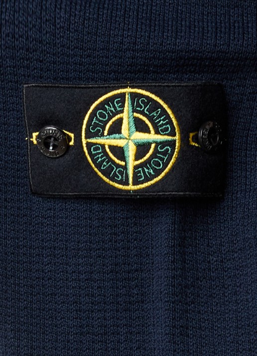 Stone Island 64011 fijngebreide trui met logoborduring - detail 5 donkerblauw