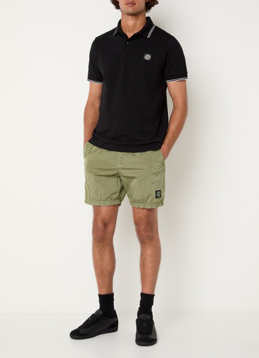 Stone Island B100004 Zwemshort met logo en steekzakken - voorkant 3 olijfgroen