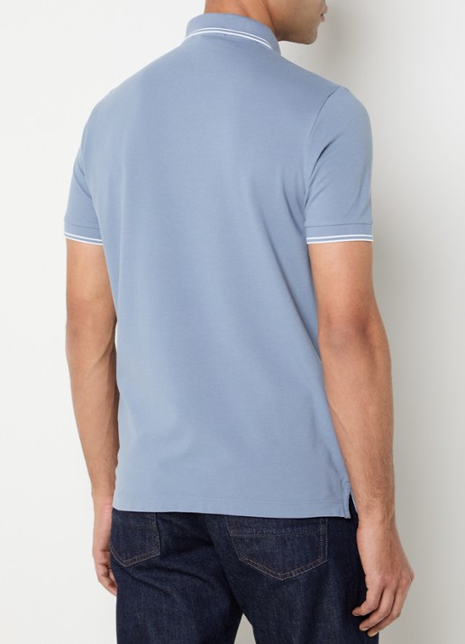 Stone Island S0018 slim fit polo van piqué katoen met logoborduring - achterkant staalblauw