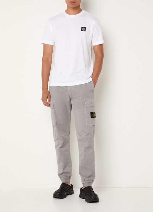Stone Island S00L1 tapered fit cargobroek met steekzakken en logo - voorkant 6 grijs