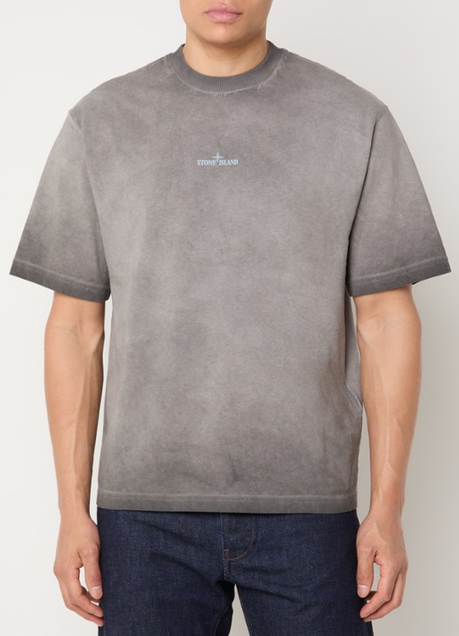 Stone Island S0366 T-shirt met logo- en backprint - achterkant grijs