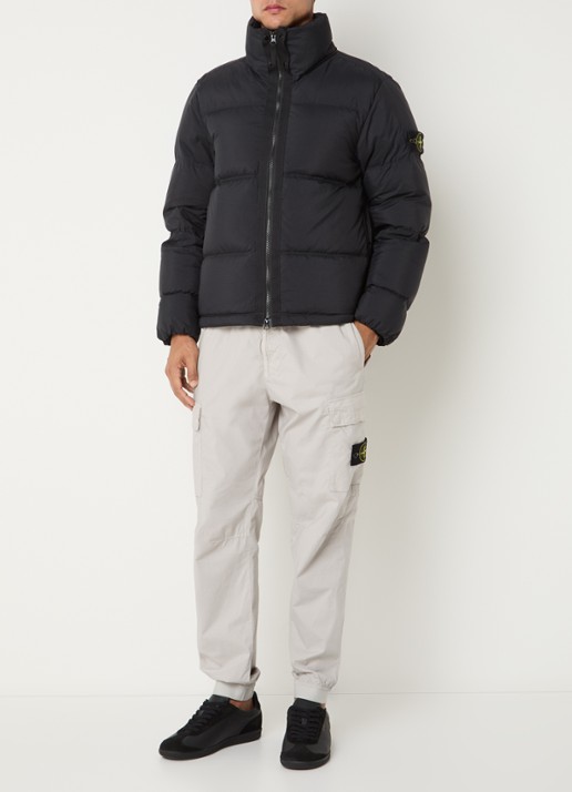 Stone Island S0483 puffer jack met donsvulling en afneembare capuchon - voorkant 6 zwart