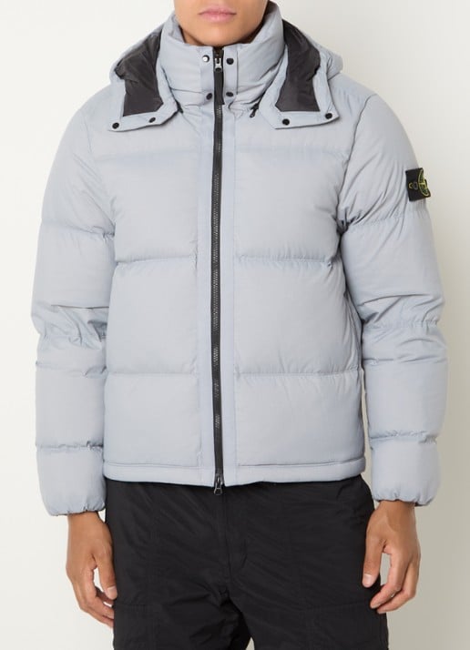 Stone Island S0483 puffer jack met donsvulling en afneembare capuchon