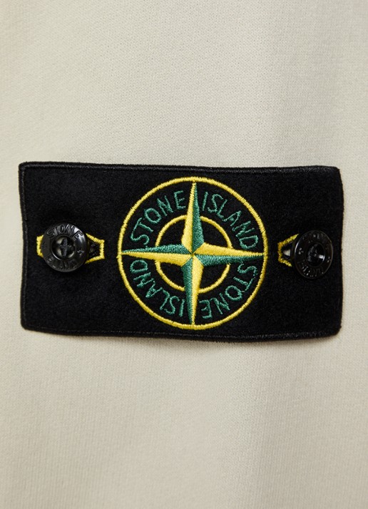 Stone Island S0A20 sweater met logo en borstzak - detail 4 zand