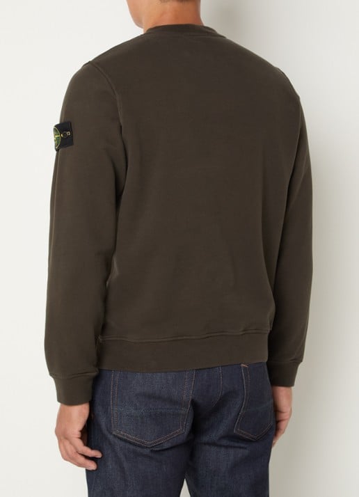 Stone Island S0A20 sweater met logo en borstzak - achterkant bruin