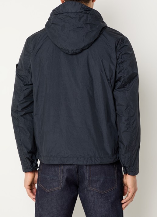 Stone Island S0A23 Jack met capuchon en logo - achterkant donkerblauw