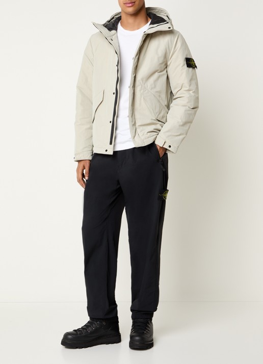 Stone Island S0A26 gewatteerde parka met capuchon en steekzakken - voorkant 6 zand