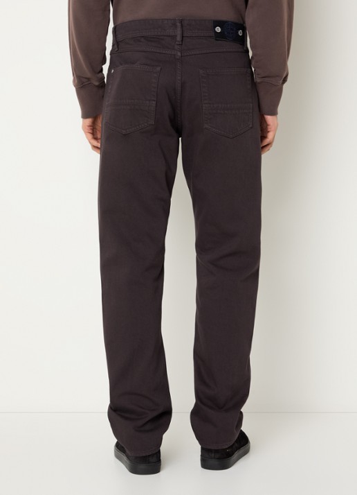 Stone Island S0J24 straight fit jeans met gekleurde wassing en steekzakken - achterkant 6 aubergine