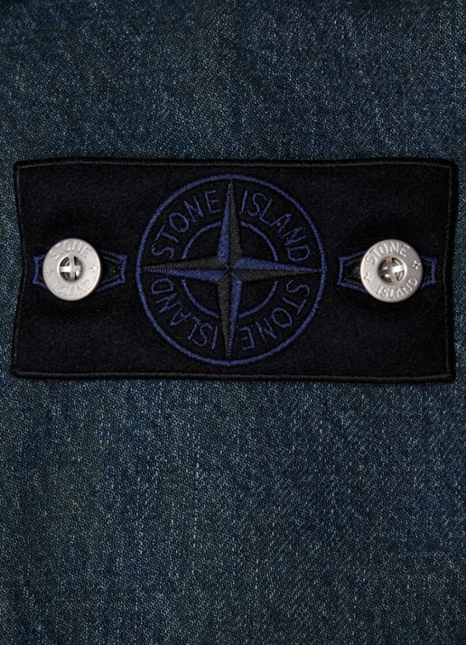 Stone Island S0J40 spijkerjas met logo en verwassen effect - detail 3 indigo