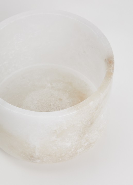 Stoned Meeny waxinelichthouder M 13 cm - voorkant 2 wit