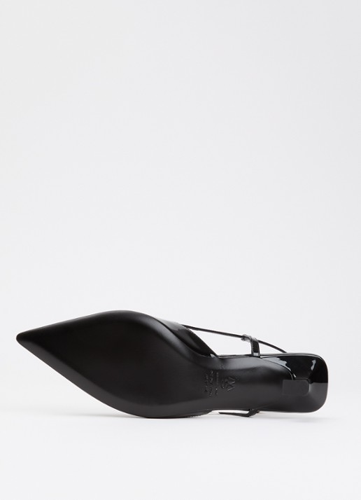 Stuart Weitzman Vinnie 50 Gala slingback van lakleer - detail 5 zwart