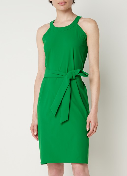 Studio Anneloes Carry mini jurk van travelstof met strikceintuur - detail groen