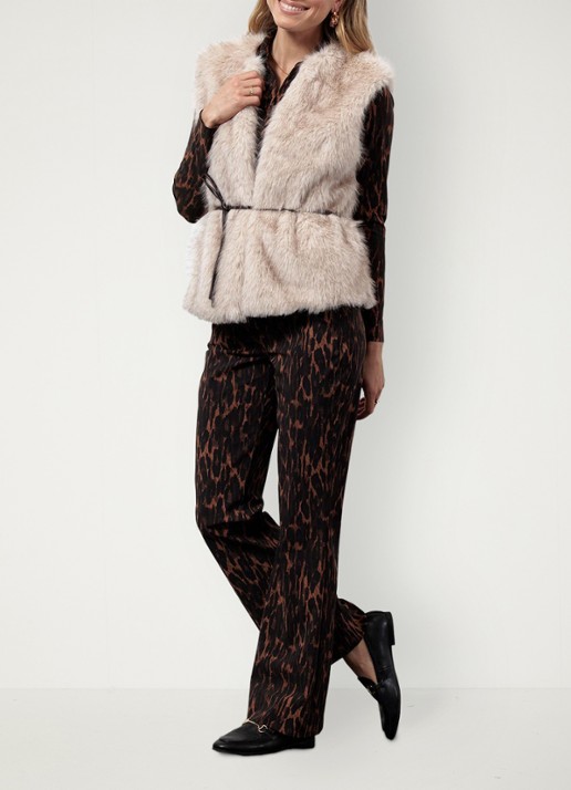 Studio Anneloes Kenia blouse met dierenprint - detail 3 oranjebruin