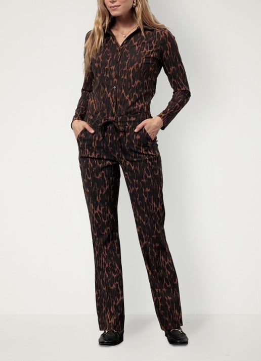 Studio Anneloes Kenia blouse met dierenprint - voorkant 5 oranjebruin