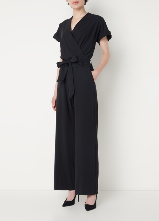 Studio Anneloes Renate - Vero wide fit jumpsuit van travelstof met strikceintuur - voorkant 3 zwart