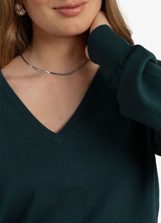 Studio Anneloes Ruth vneck pullover - detail 2 petrol