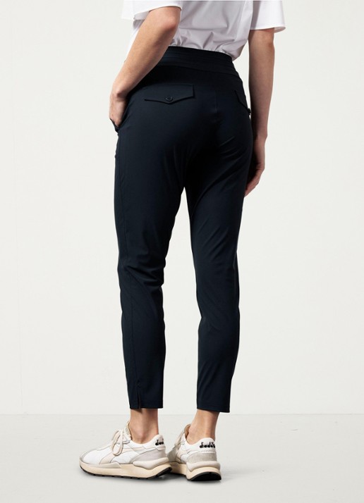 Studio Anneloes Startup mid waist cropped tapered fit pantalon van travelstof - achterkant 5 donkerblauw