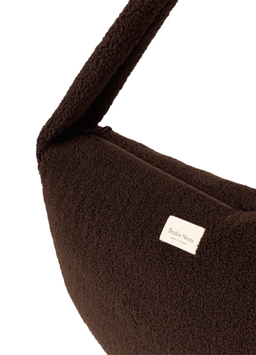 Studio Noos Crossbodytas van teddy - detail 2 chocoladebruin
